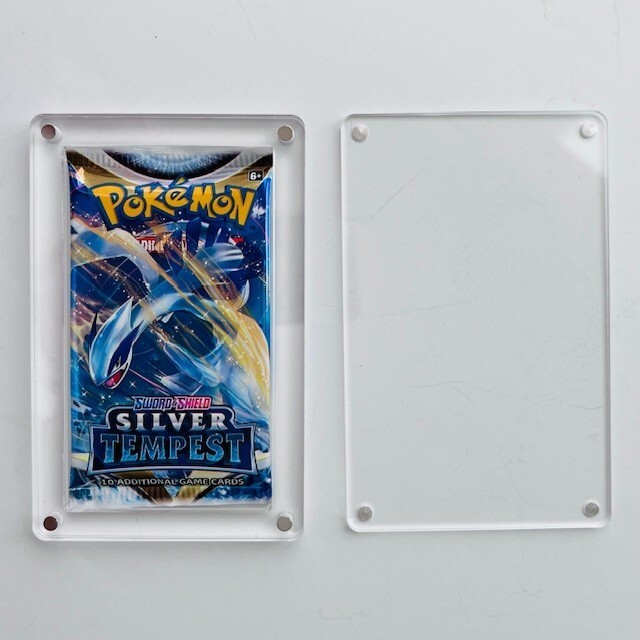 Booster Pack Protector Case – Acrylic Magnetic Display for Pokémon MTG Yu-Gi-Oh