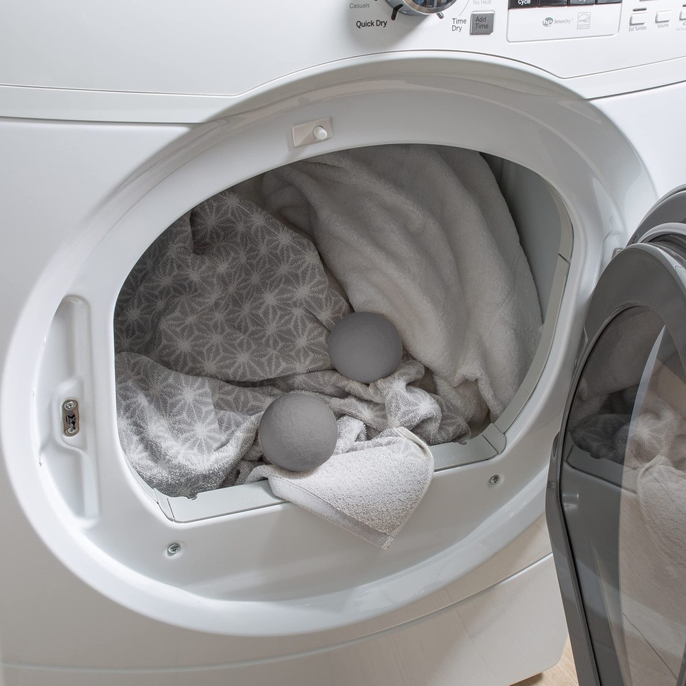 2 Pack Dryer Balls in Grey