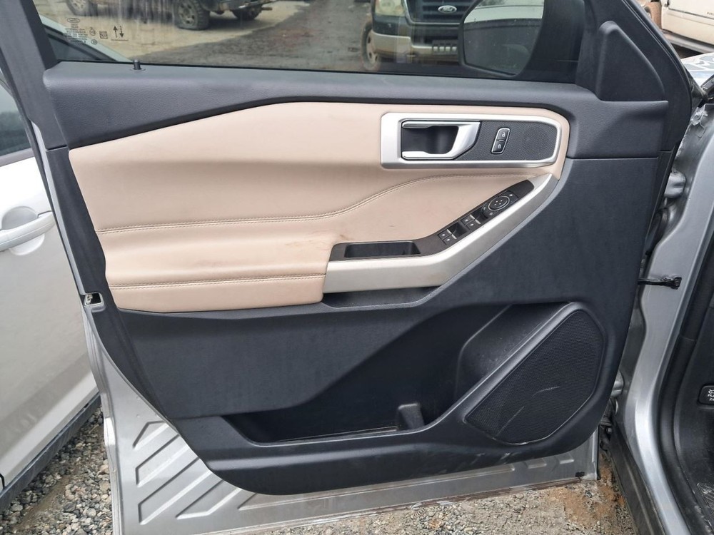 EXPLORER 2021 Glove Box 4888794