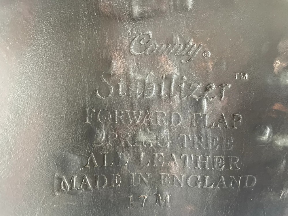 17 - 2020 County Stabilizer, Forward Flap, Medium Wide Tree - Very Nice Conditio