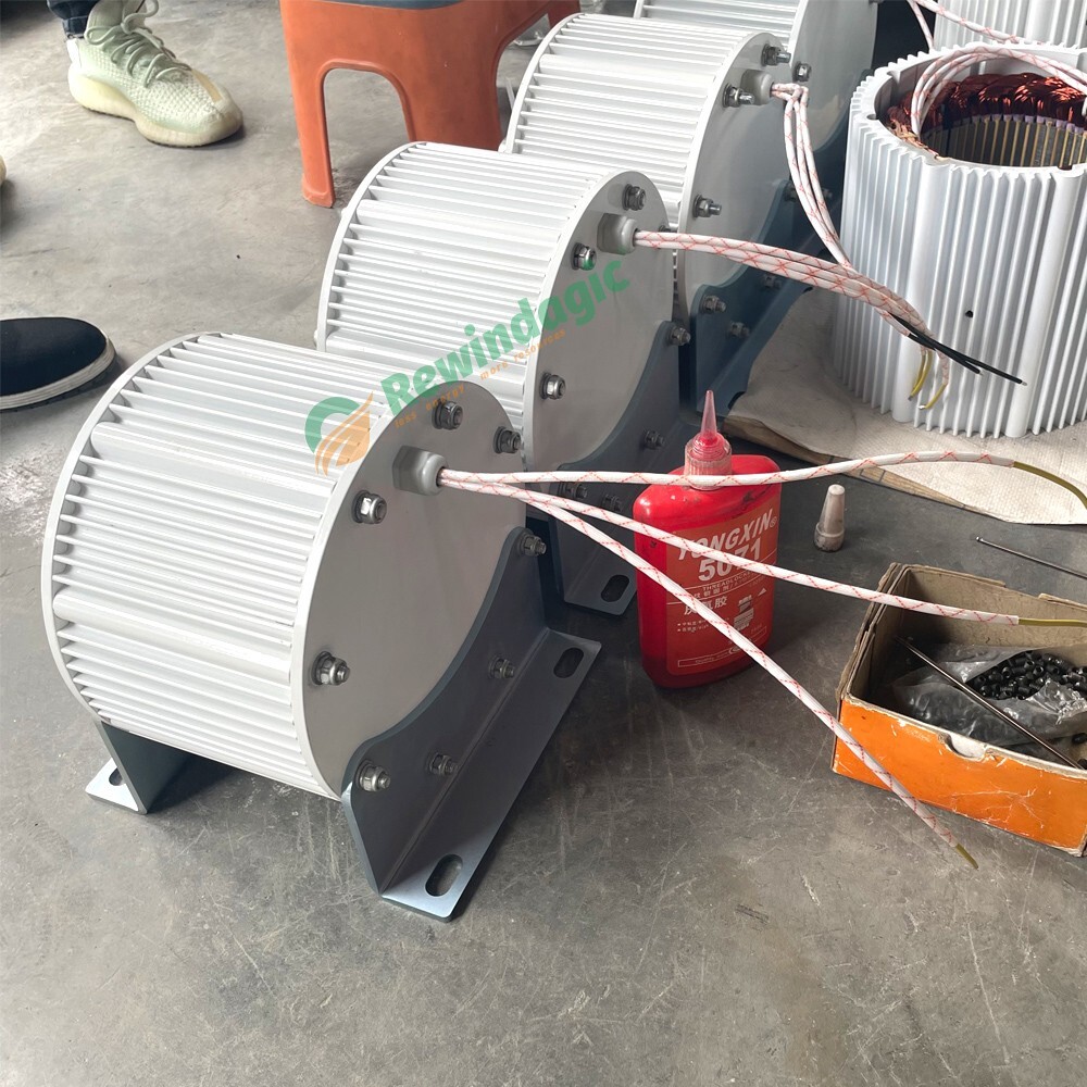 2000W Permanent Magnet Synchronous Generator With Reducer Motor 48V 220V 380V