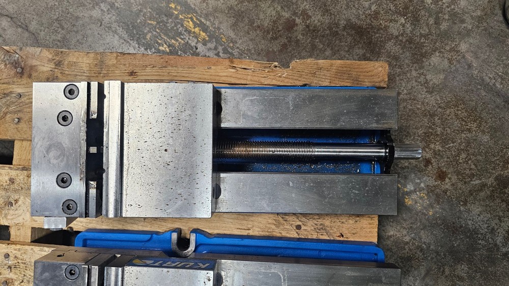 KURT DX6 CrossOver Machine Vise