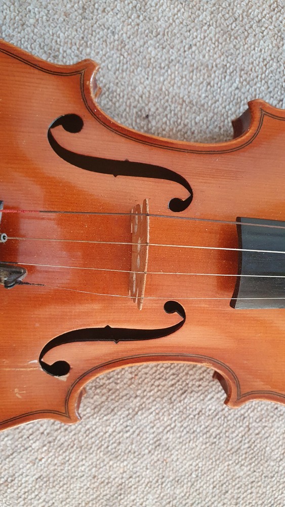 Nice old 4/4 Violin violon , 1 part back
