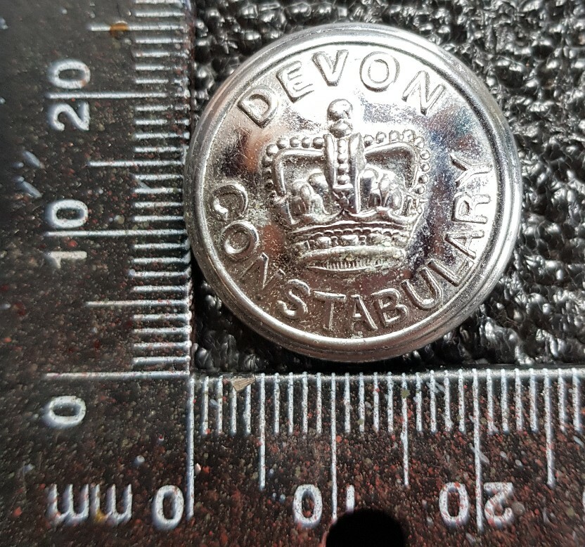 Devon Constabulary Police Uniform Button L QC Ch