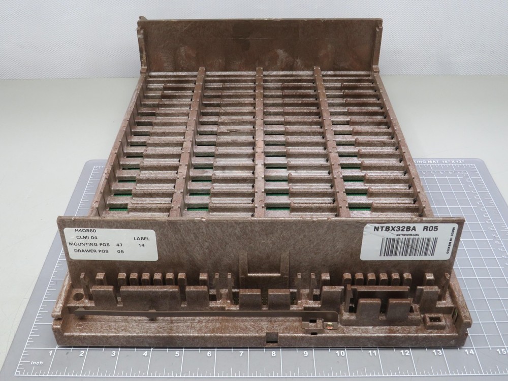SOLECTRON NTBX32BA P0704312 MAINFRAME FOR CARDS T166330