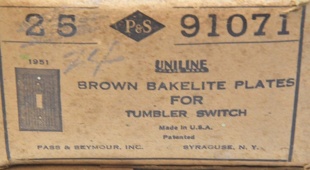 VINTAGE BROWN BAKELITE SWITCH WALL PLATE