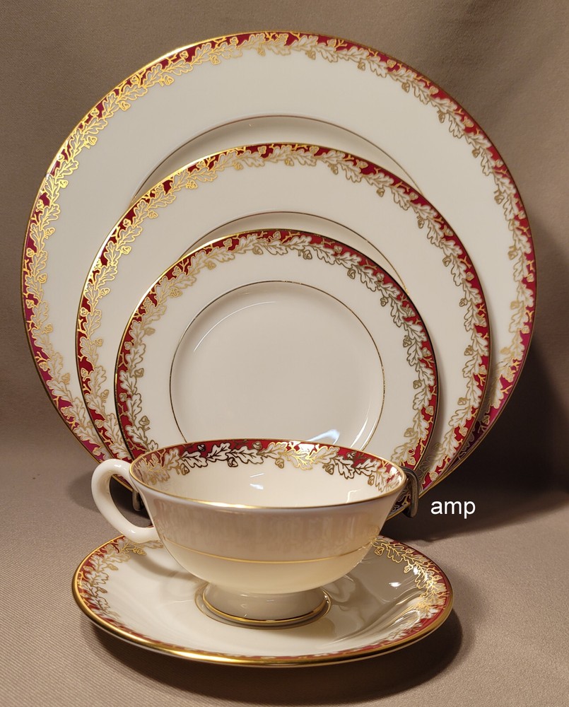Lenox Oak Leaf Maroon (5 Piece) Place Setting EXCELLENT!