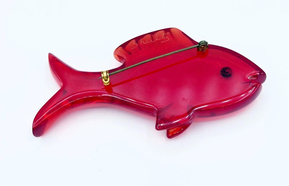 Vintage Signed Shultz Cherry Juice Bakelite Fish Pin