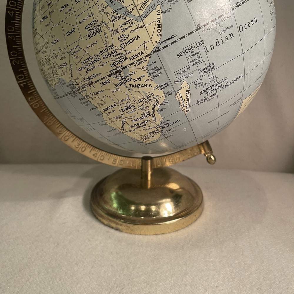 Vtg World Globe With Brass Stand