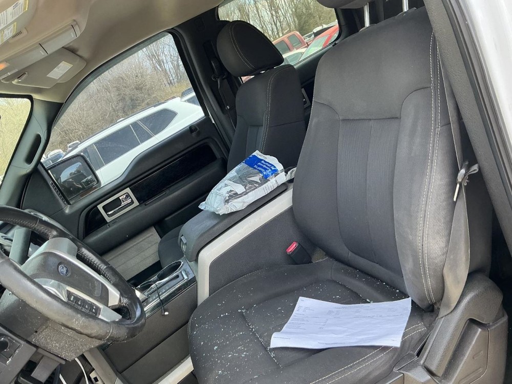 F150 2010 Glove Box 4988081
