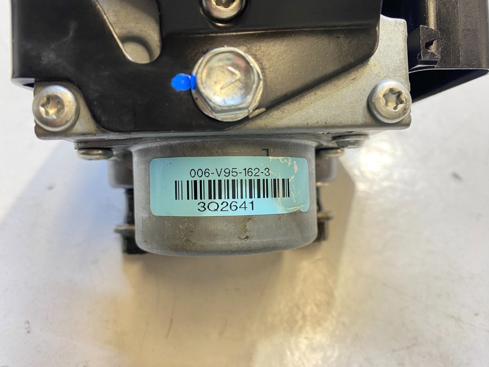 Kawasaki Z800 2013 - 2016 ABS Pump Control Unit