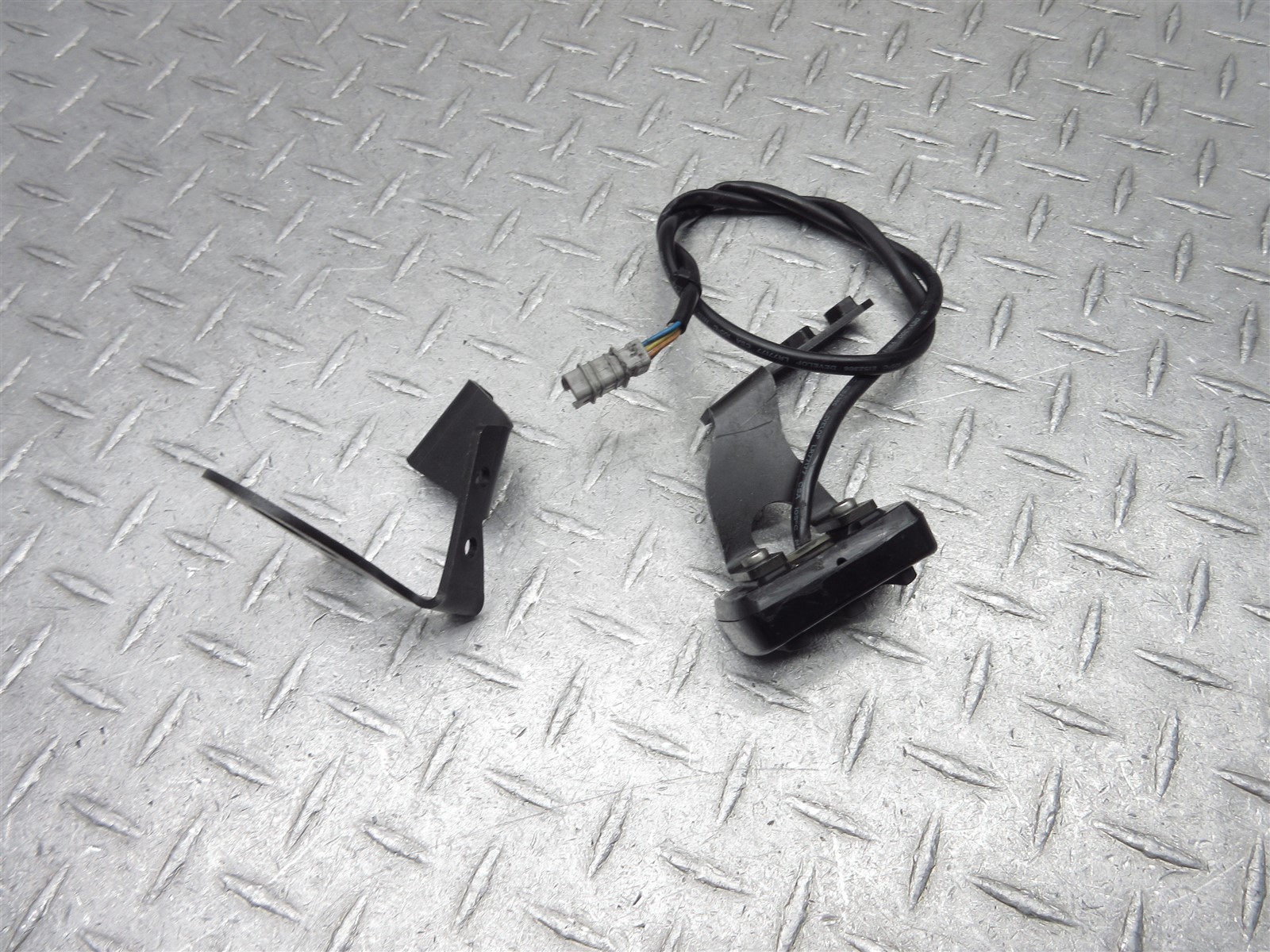 2014 10-16 Victory Cross Country Tour Right Side Cruise Control Handlebar Switch