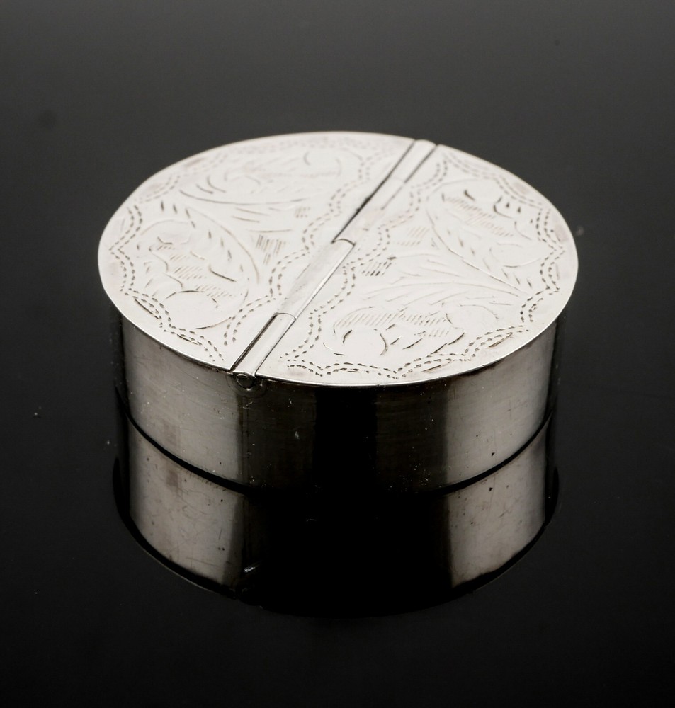 Beautiful Fully Hallmarked Sterling Silver Hinged Double Sided Pill Box
