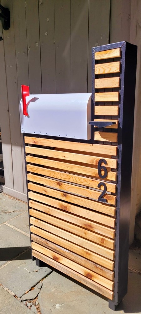 Modern Cedar Mailbox Post, Multi-Slatted FREE SHIPPING