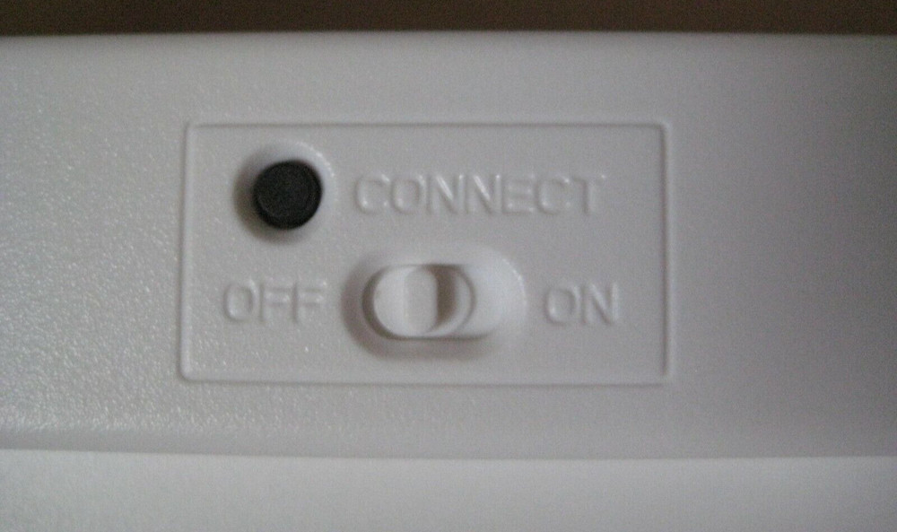 Buxton Bluetooth Keyboard Model SM-36749 White on Silver OPEN Box!!!