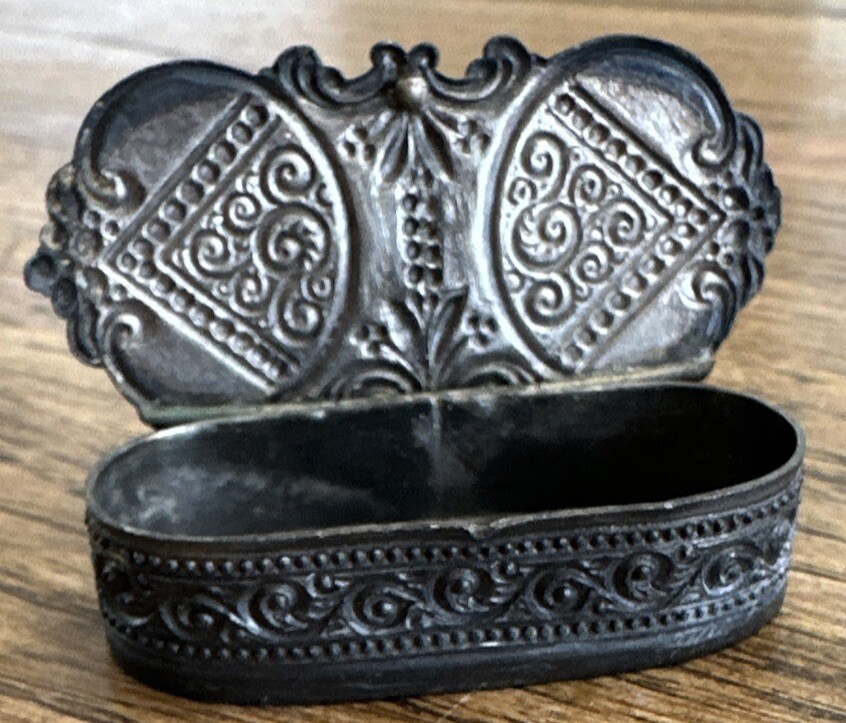 Antique Pewter Snuff Box