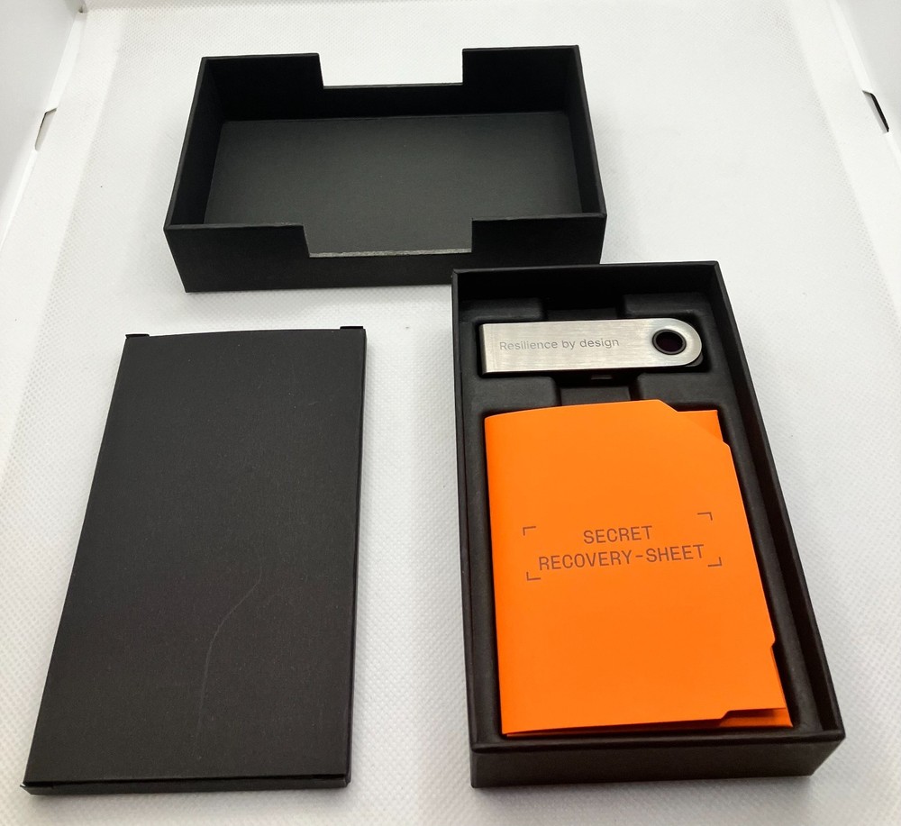 Ledger Nano S Plus Crypto Hardware Wallet