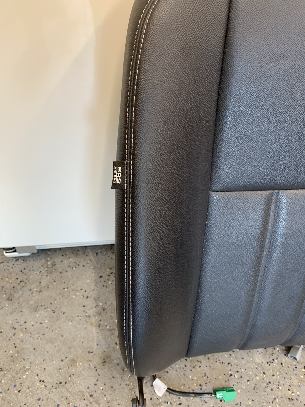 2012 Chrysler Town and Country Dodge caravan RIGHT front seat BLK Leather OEM