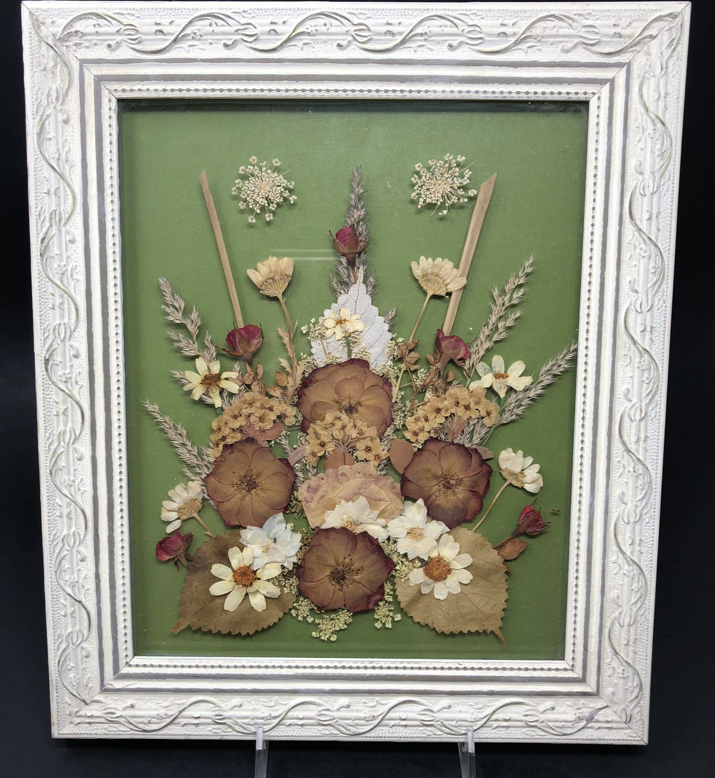 Framed Pressed Flowers Distressed Frame 10.5" x 12.5" Cottagecore Country Chic B