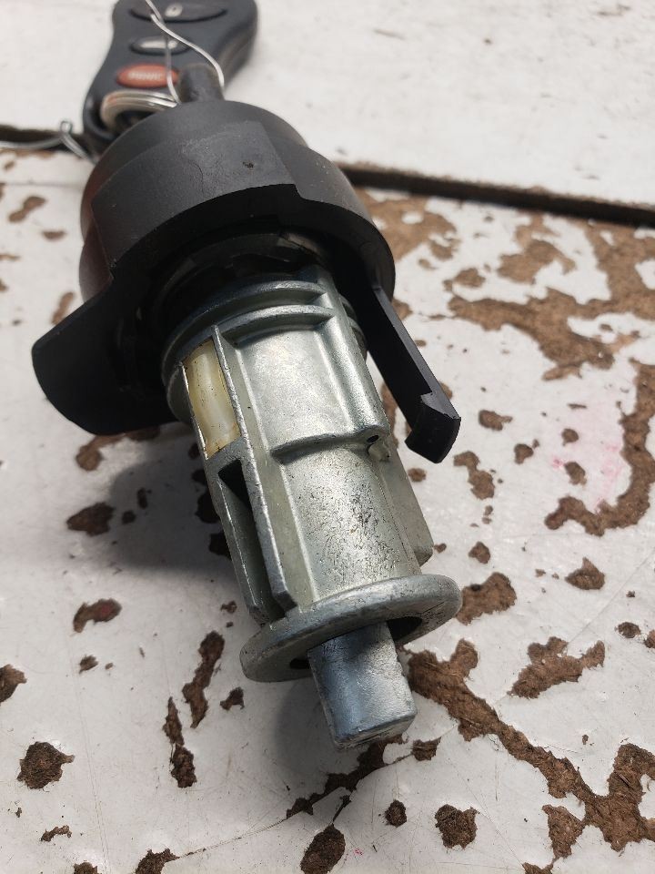 Ignition Switch Fits 2004-2005 PT CRUISER Tested OEM