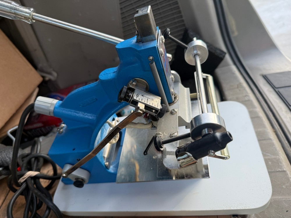 Howard Personalizer Hot Foil Imprinting Machine w/ Attachments/ type holders