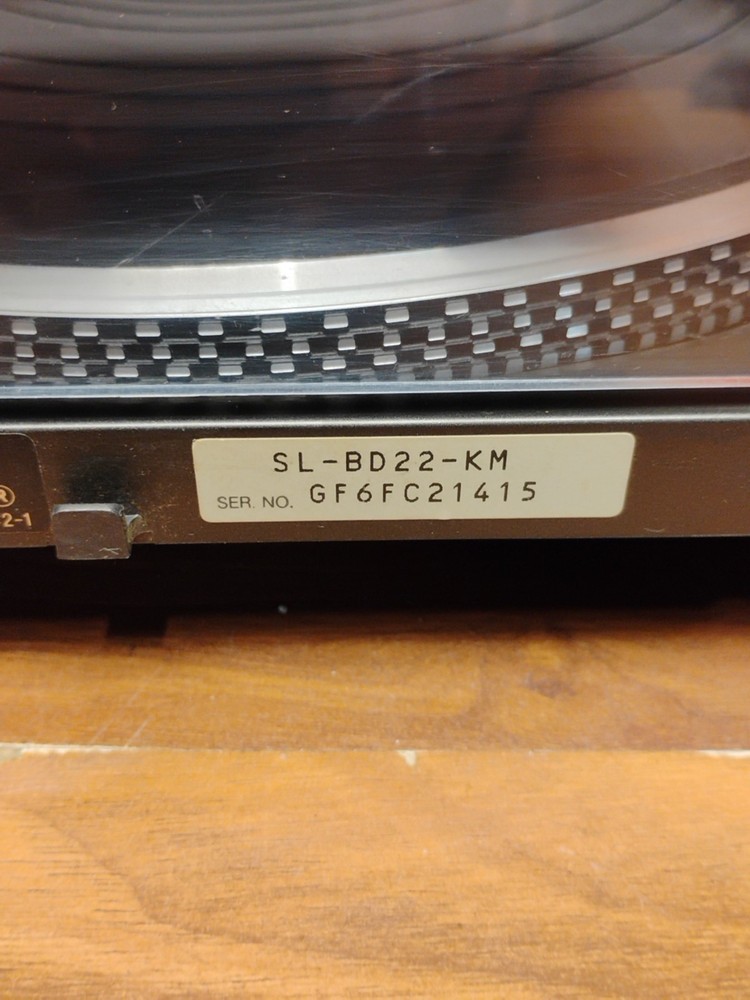 Technics SL-BD22 FG Servo Automatic Turntable w/Stanton D71EE - Needs New Stylus