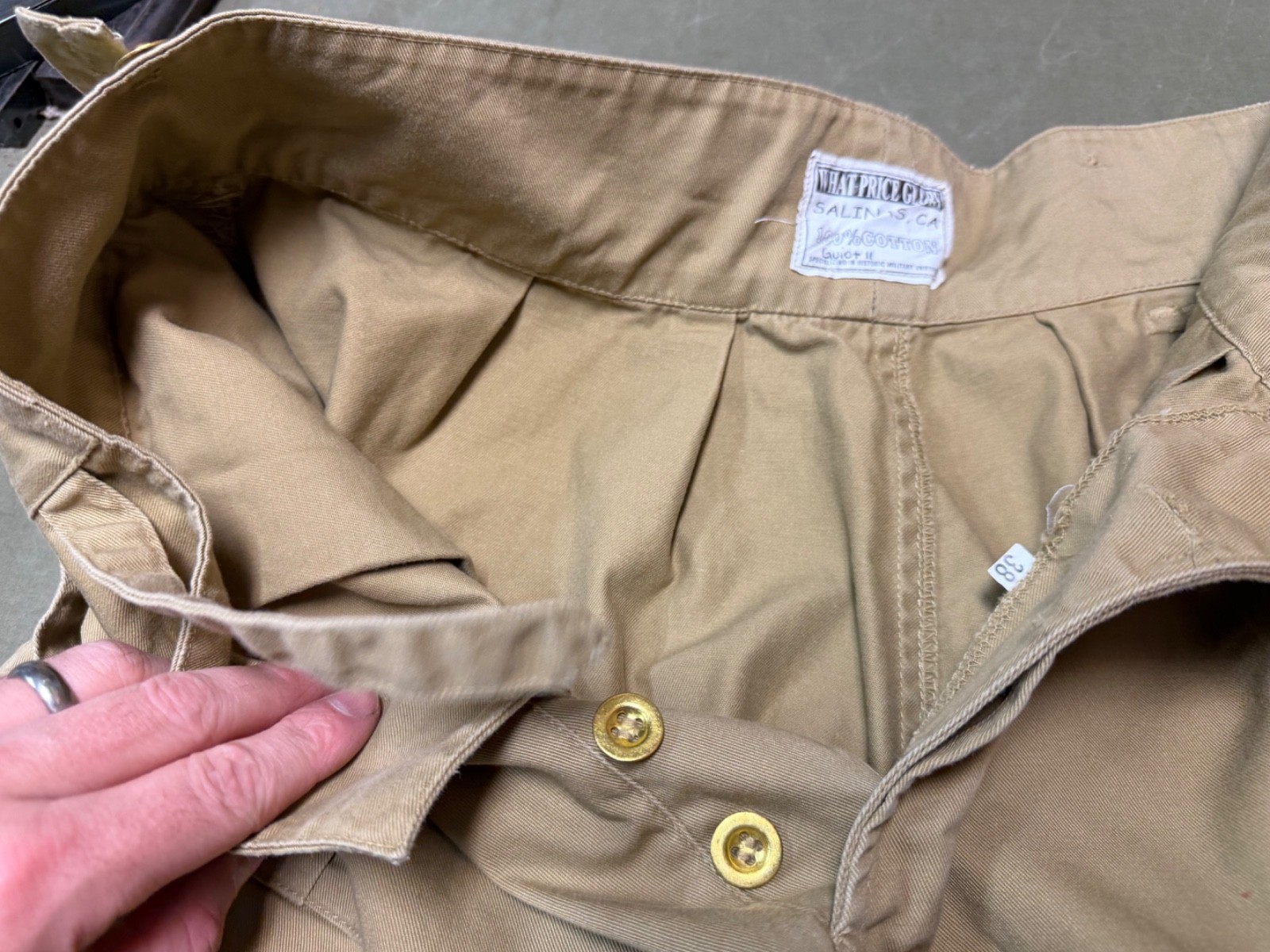 WWII BRITISH ARMY SUMMER KHAKI DRILL FIELD SHORTS-SIZE 2XLARGE