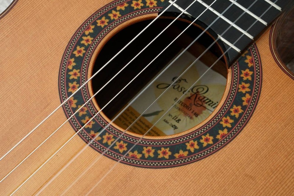 Jose Ramirez Estudio 140 CWE Classical Guitar Used