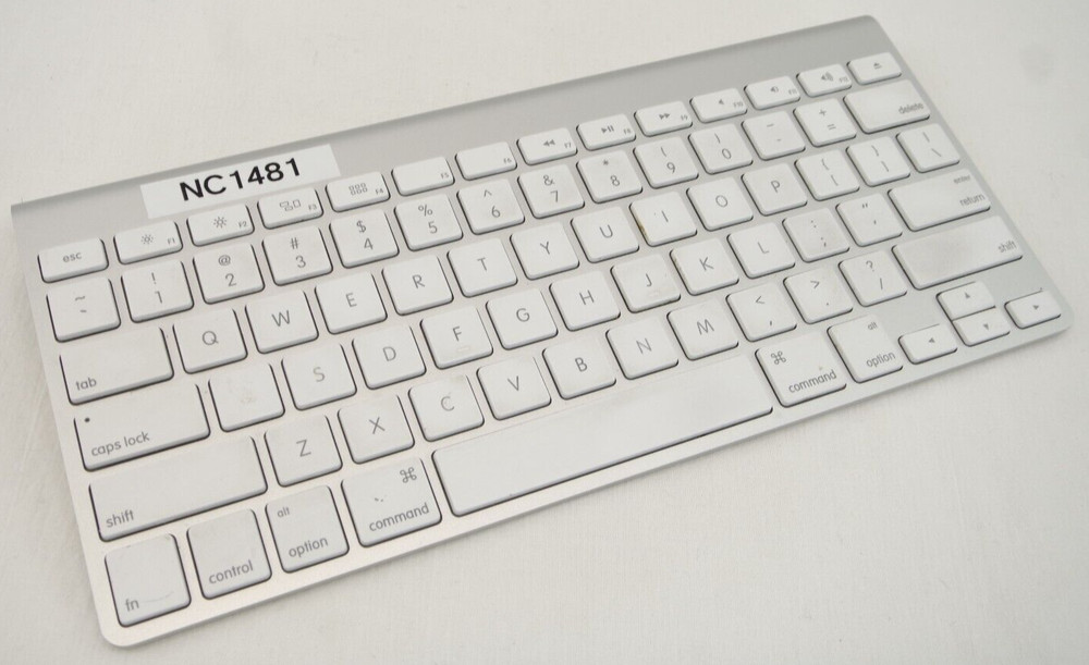 Apple Bluetooth Wireless Keyboard A1314, Tested & Working, Great Condition   ncz