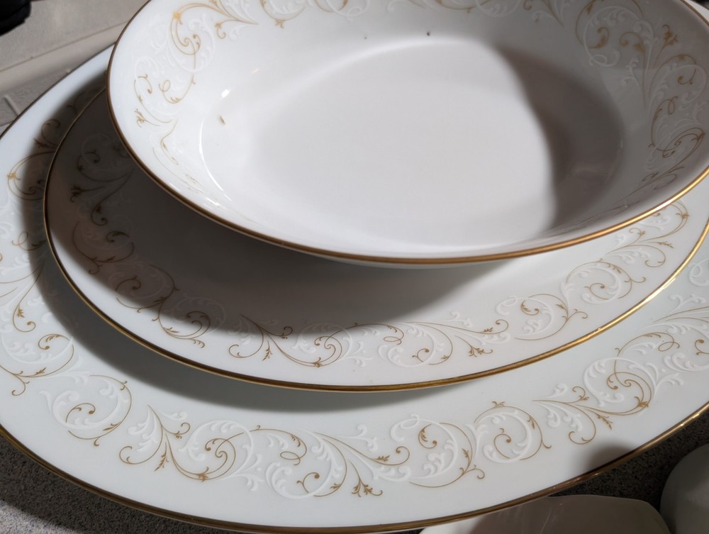 Noritake Limerick China set 12 piece set