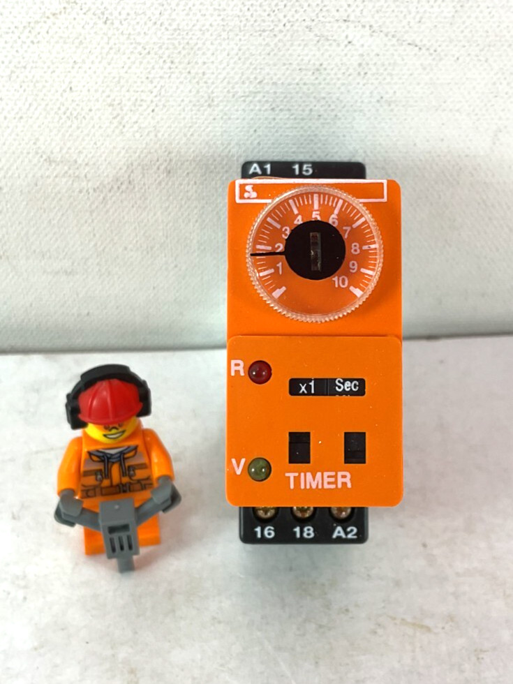 BARU12D CROUZET *NOS* Timer/Counter