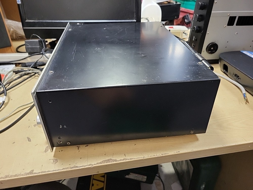 Denon TU-200 Stereo Tuner