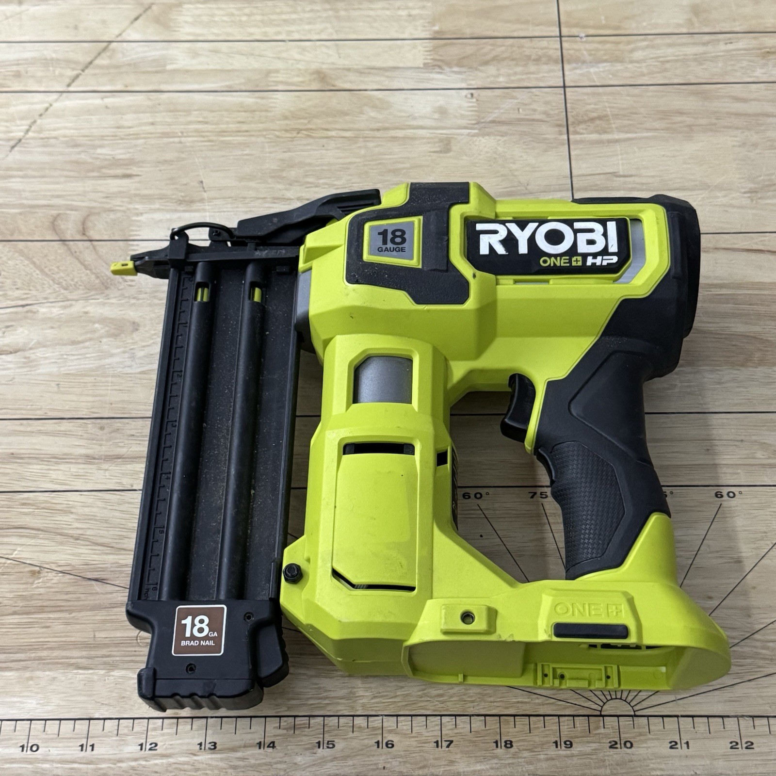 Ryobi One+ HP 18v Brushless Brad Nailer Tool Only (P322)