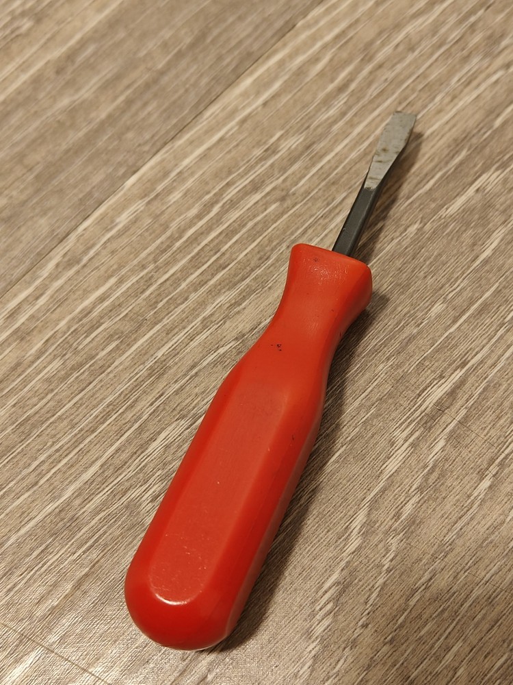 Mac Tools USA Vintage Flat Screwdriver Red Hard Handle PH2A