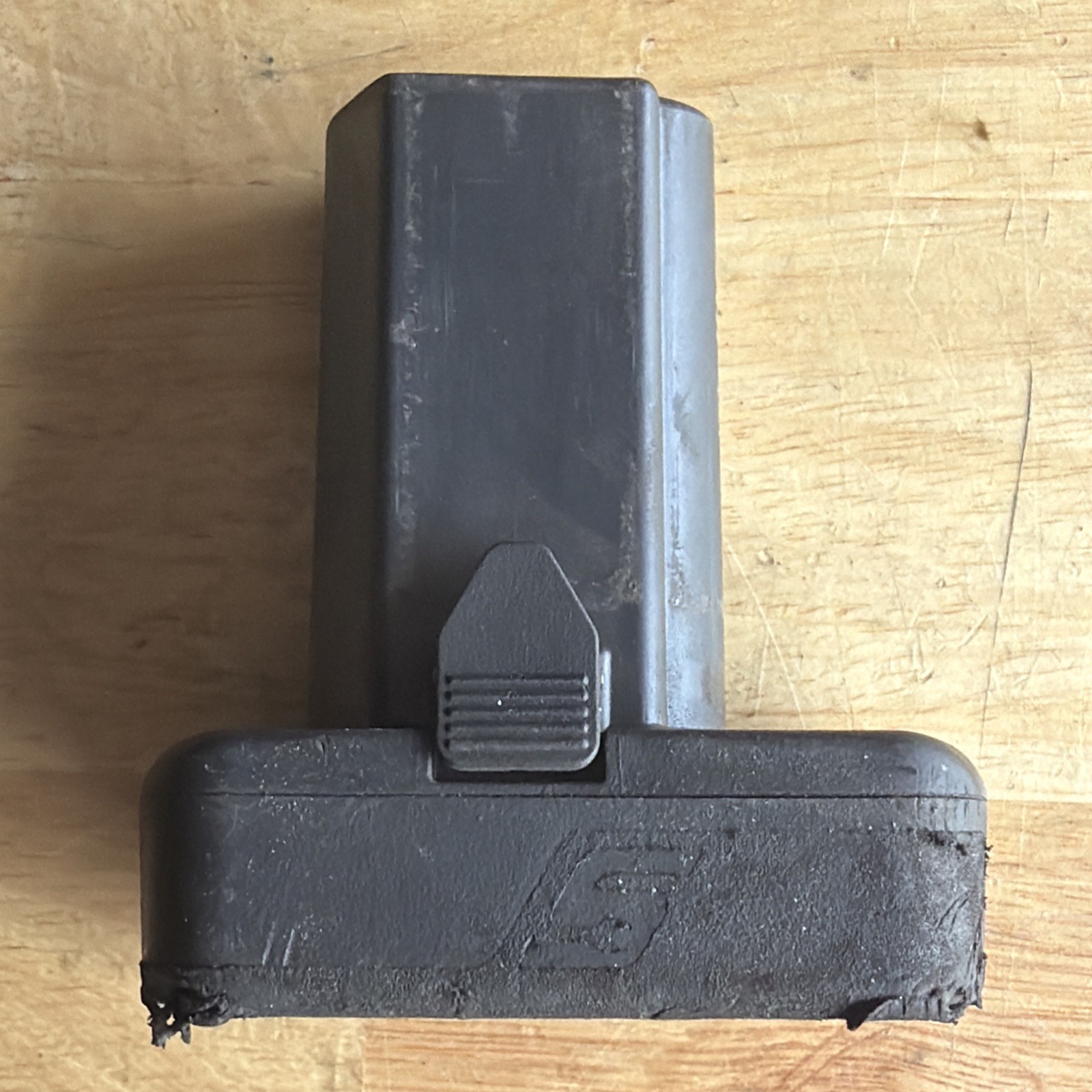 Snap On Tools Cordless Long Neck Ratchet 1/4" Drive Green W/ 1 Battery CTR717G