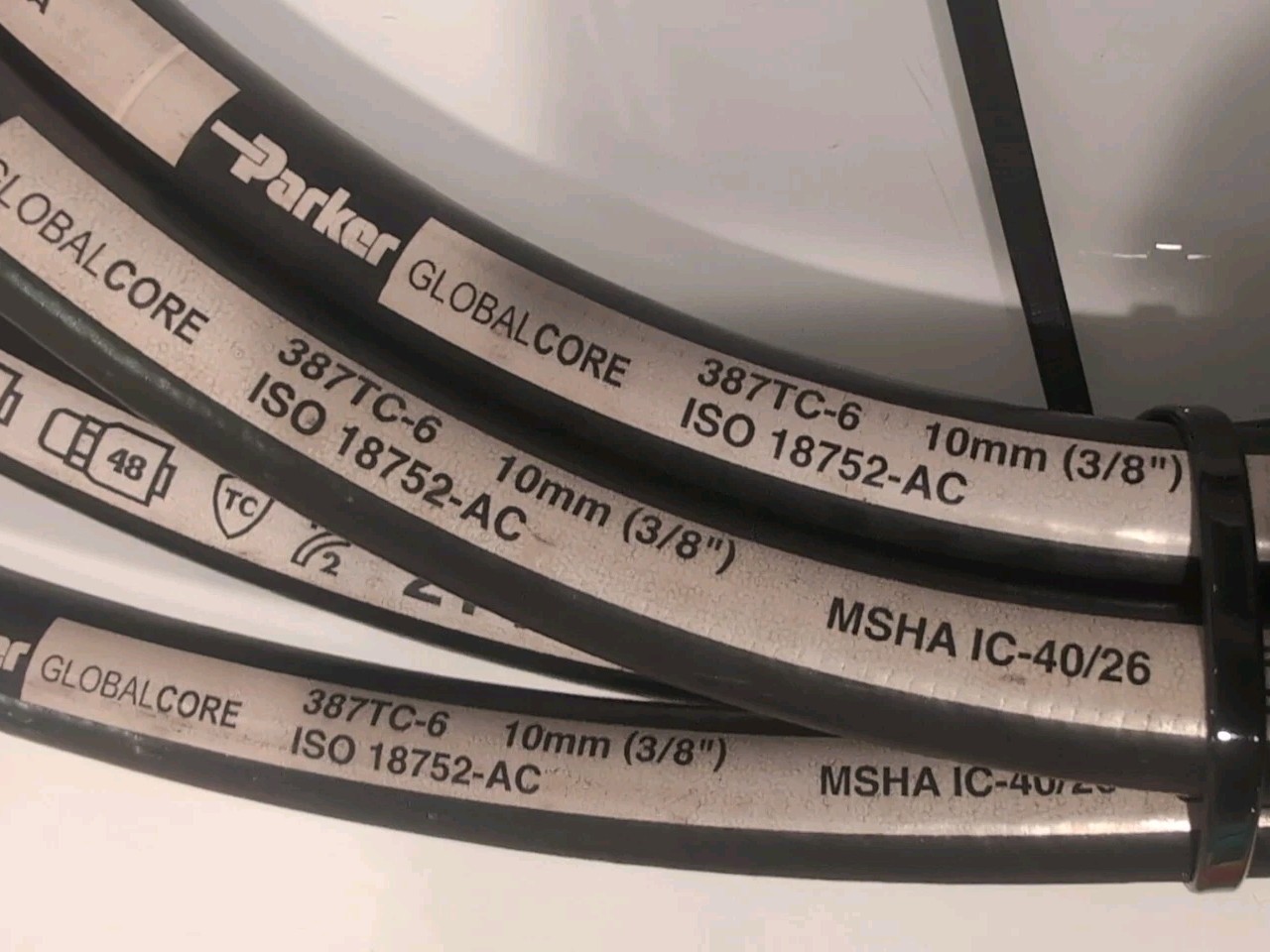 PARKER HYDRAULIC HOSE 3000 PSI 21MPa 387TC-6 3/8" 10mm 17 Foot