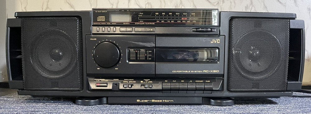 JVC RC-X310 FM/CD Portable Stereo System