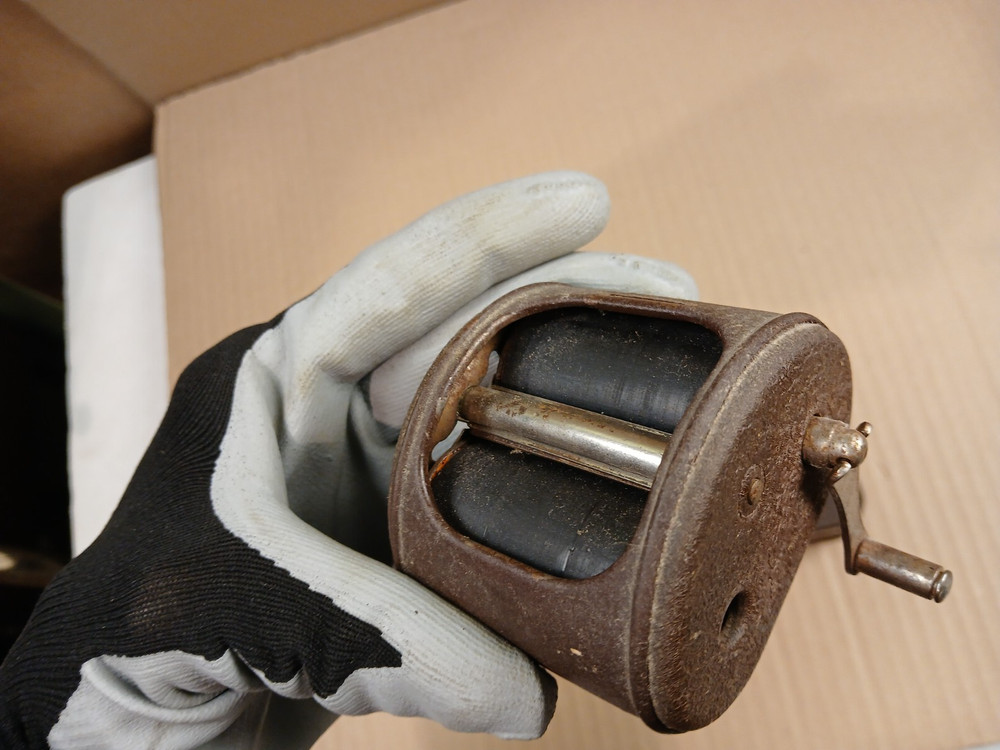 Vintage Twinplex Double Edge Razor Blade Sharpener Preowned