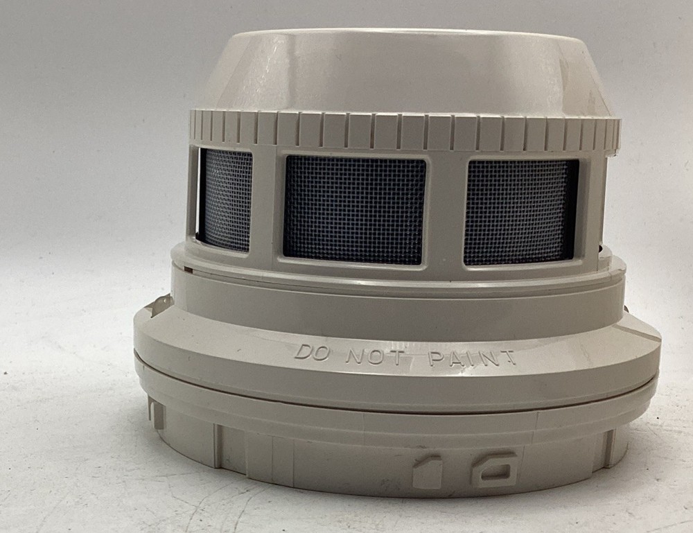 Edwards EST 2551F Photoelectronic Smoke Detector With Base