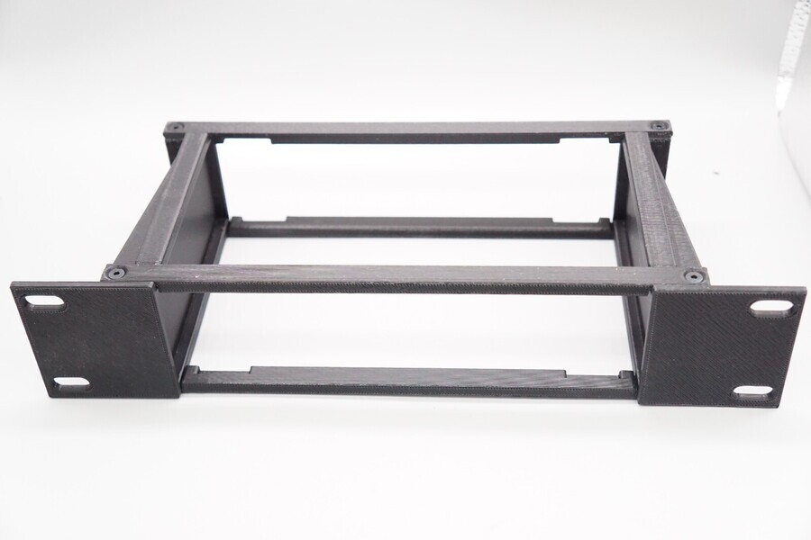 Rack Mount Bracket 9,5Zoll for Focusrite 4i4 Scarlett USB Audo Interface 3rd Gen