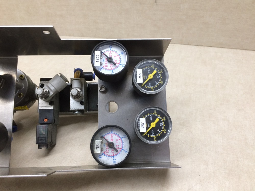 SMC Precision Regulator Assembly EIR202-F02 from a Giesecke Devirent Banknote