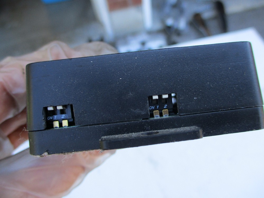 parting out 2005 BMW K1200LT electrical box