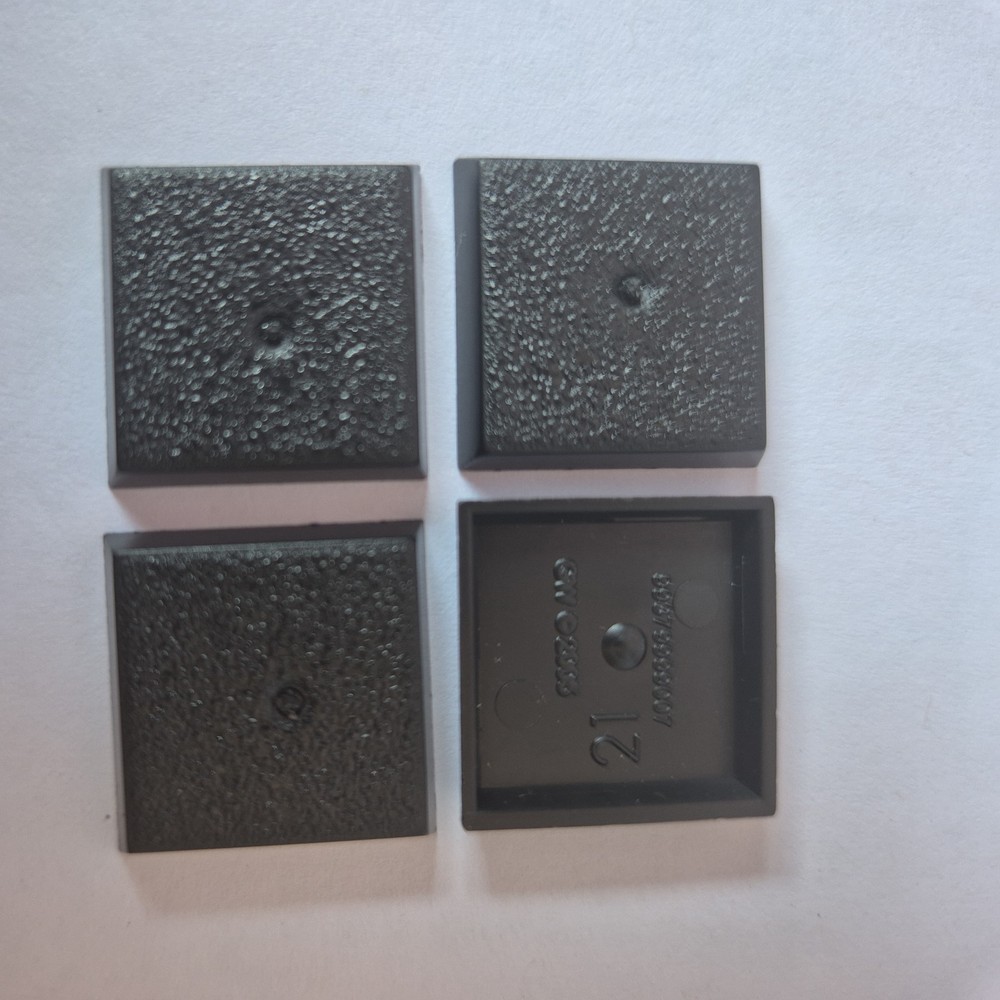 Games Workshop Original 20mm Square Bases 2005 x 4
