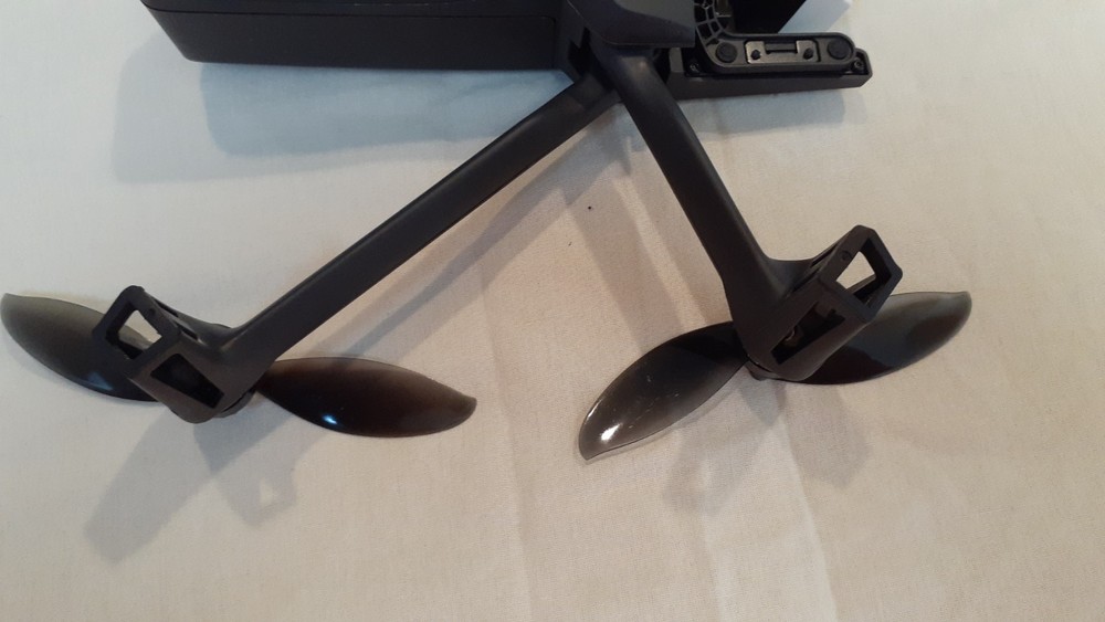 Parrot ANAFI Pro Tactical Drone 4K Camera & FLIR Lepton 3.5 Sensor
