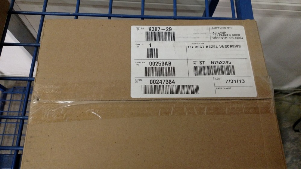 Paccar Bezel-single Rectangular  K307-29