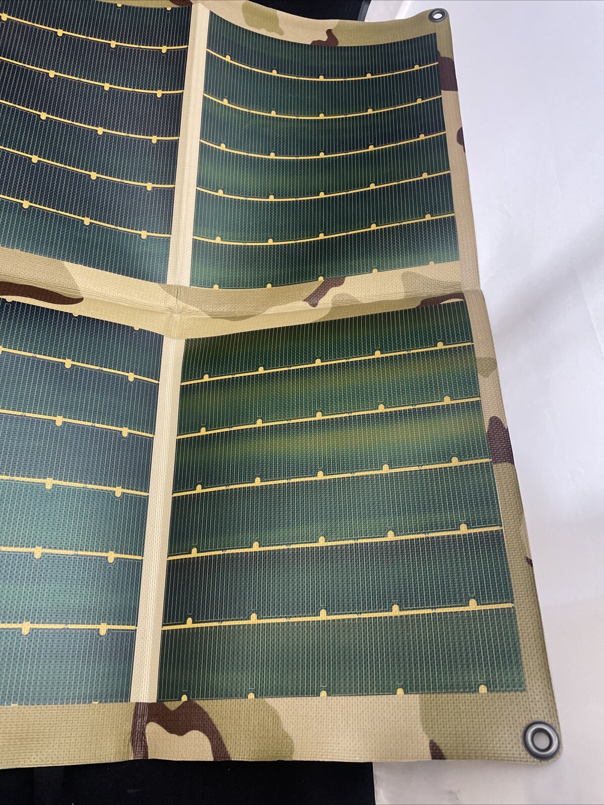 Iris Technology P3 Portable Folding Solar Panel Charger Military 60W 12V 18063