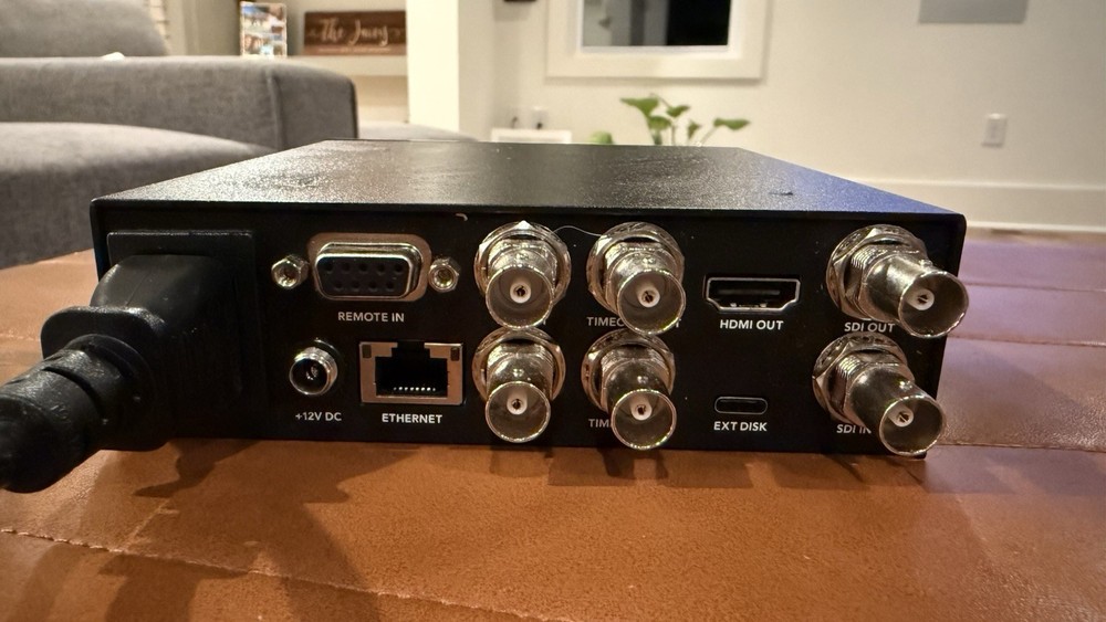 Blackmagic Design HyperDeck Studio HD Mini Power Cord Included