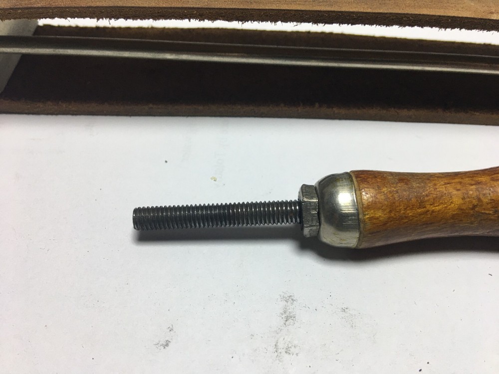 VINTAGE ANTIQUE STRAIGHT RAZOR STRAP LEATHER STRAP BARBER SHARPENER