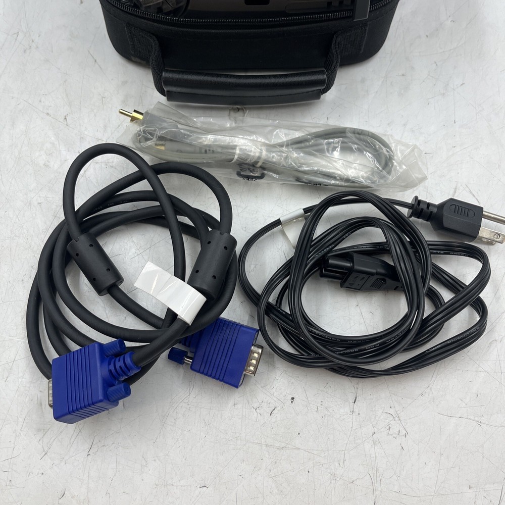 NEC LT220 DLP Projector W/Cables. READ.