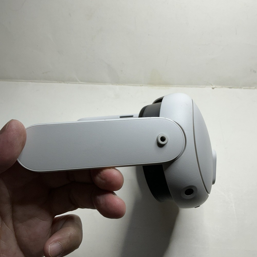 Meta Quest 3 128GB VR Headset Only(0009) - Working- Read description